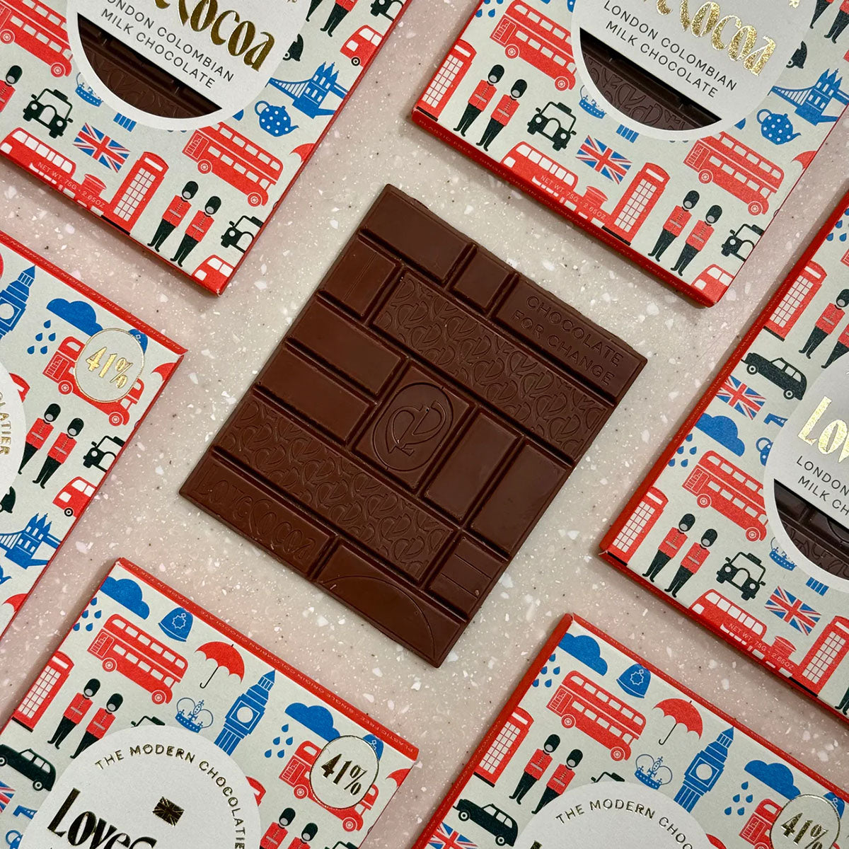 Love Cocoa Red Bus & Guard Milk Chocolate Bar 3