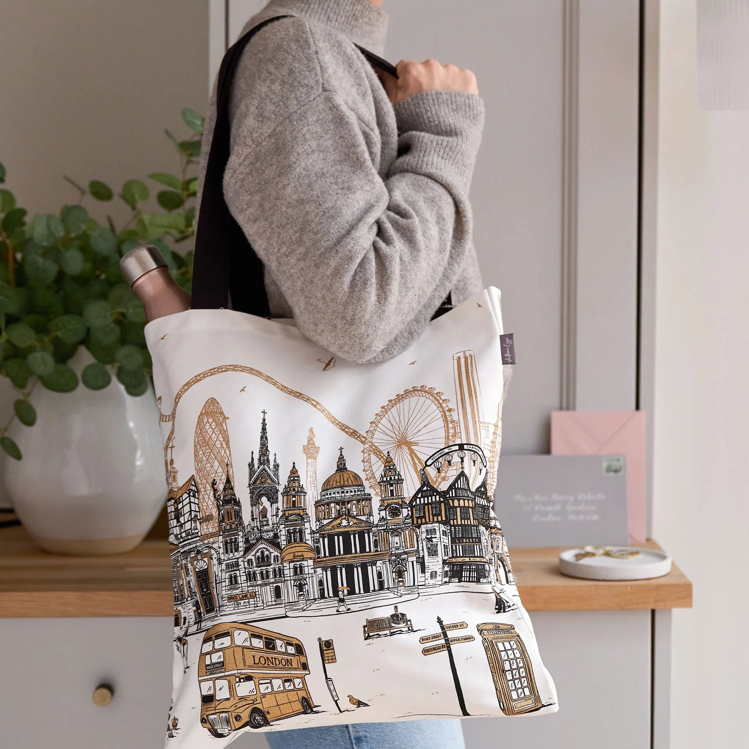 Victoria Eggs Quintessentially London Canvas Bag 3