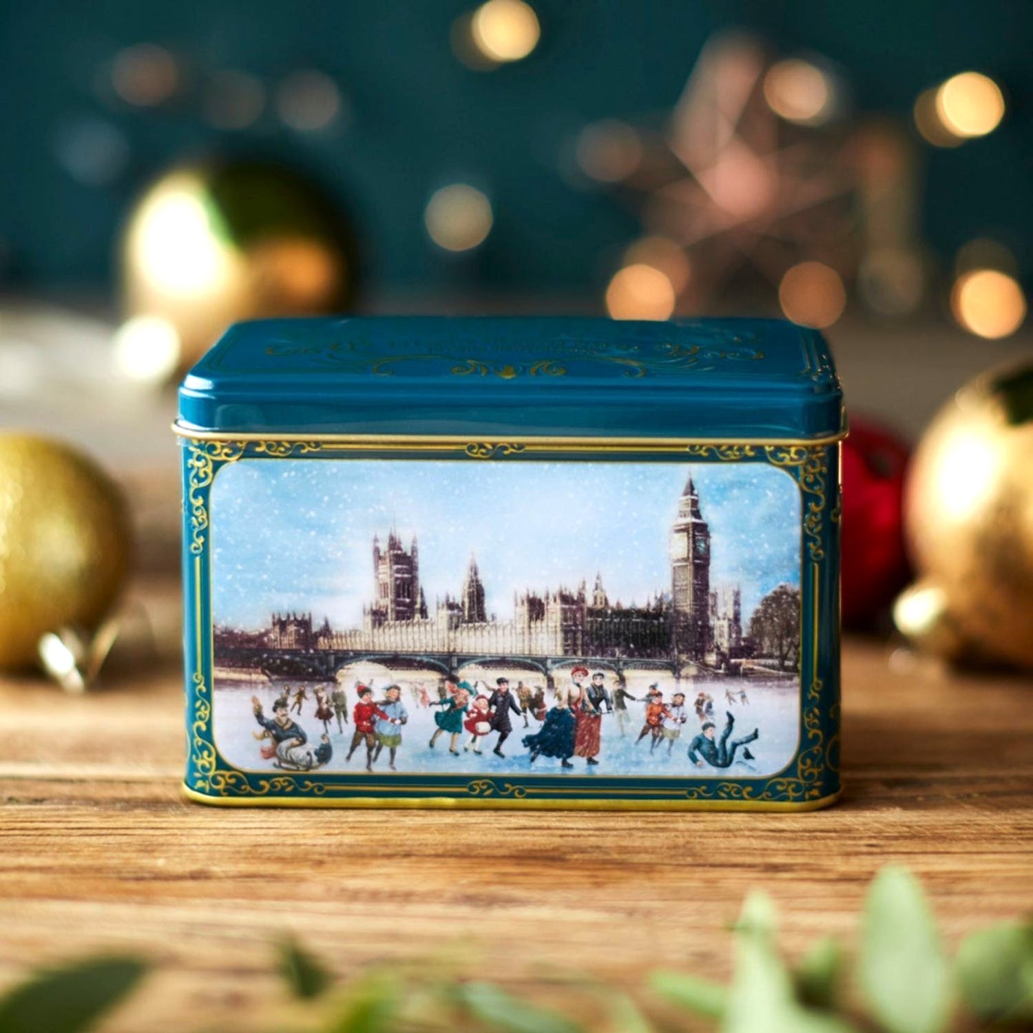 Victorian Winter Scene Tea Tin 3