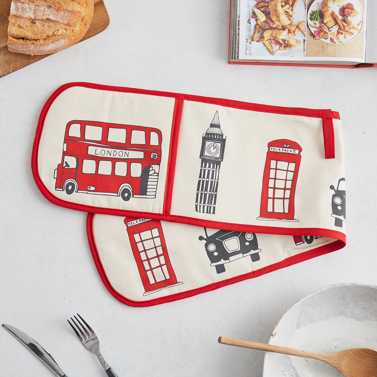 London Skyline Oven Gloves 3