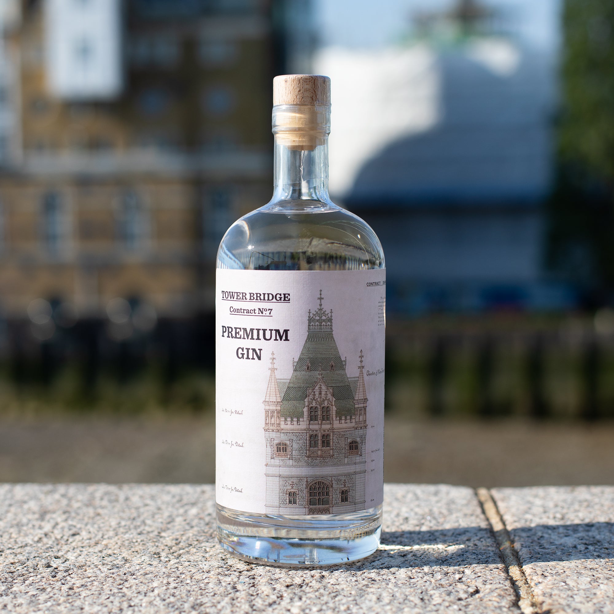 Tower Bridge Contract No. 7 Premium Gin by the River Thames