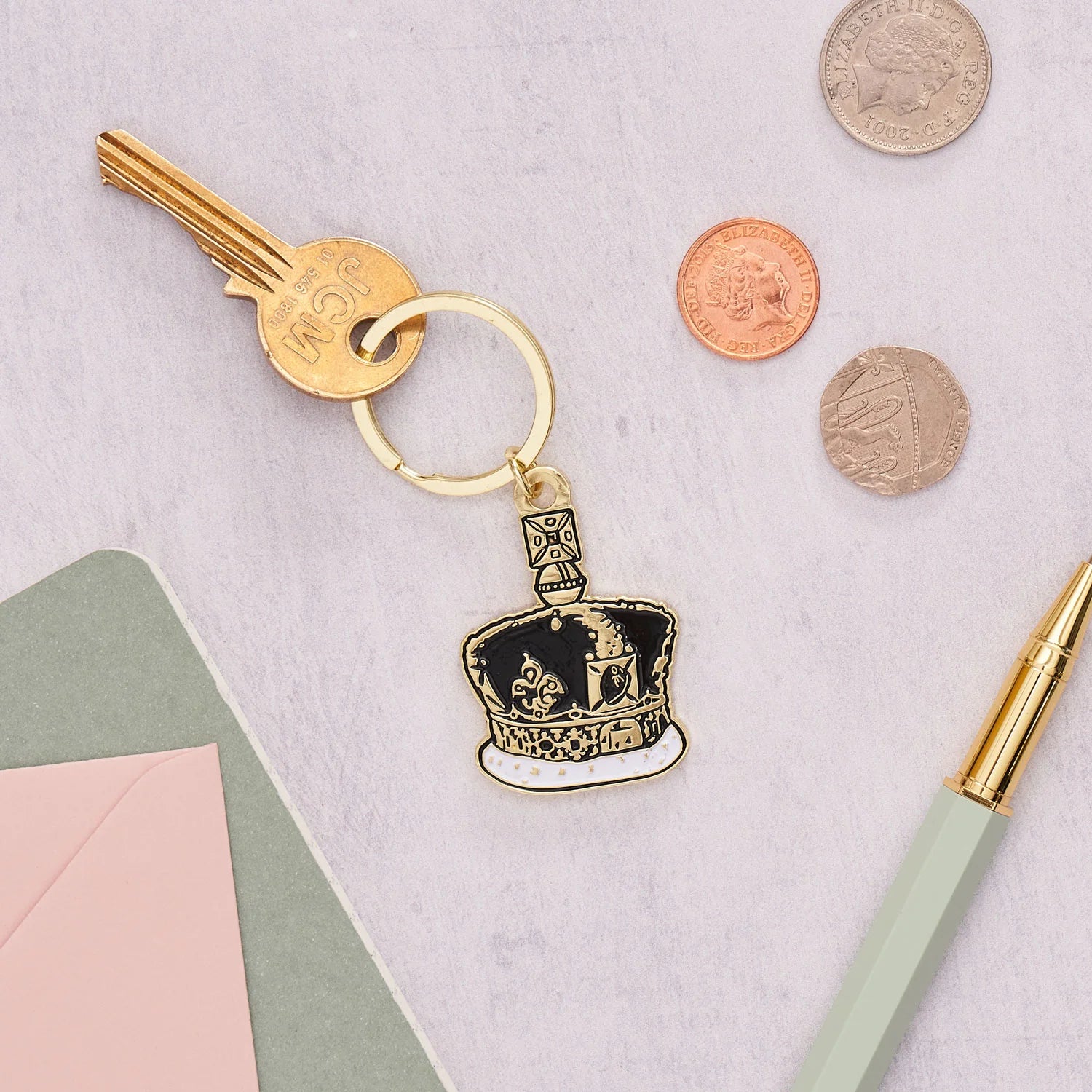 Victoria Eggs Crown Keyring 3