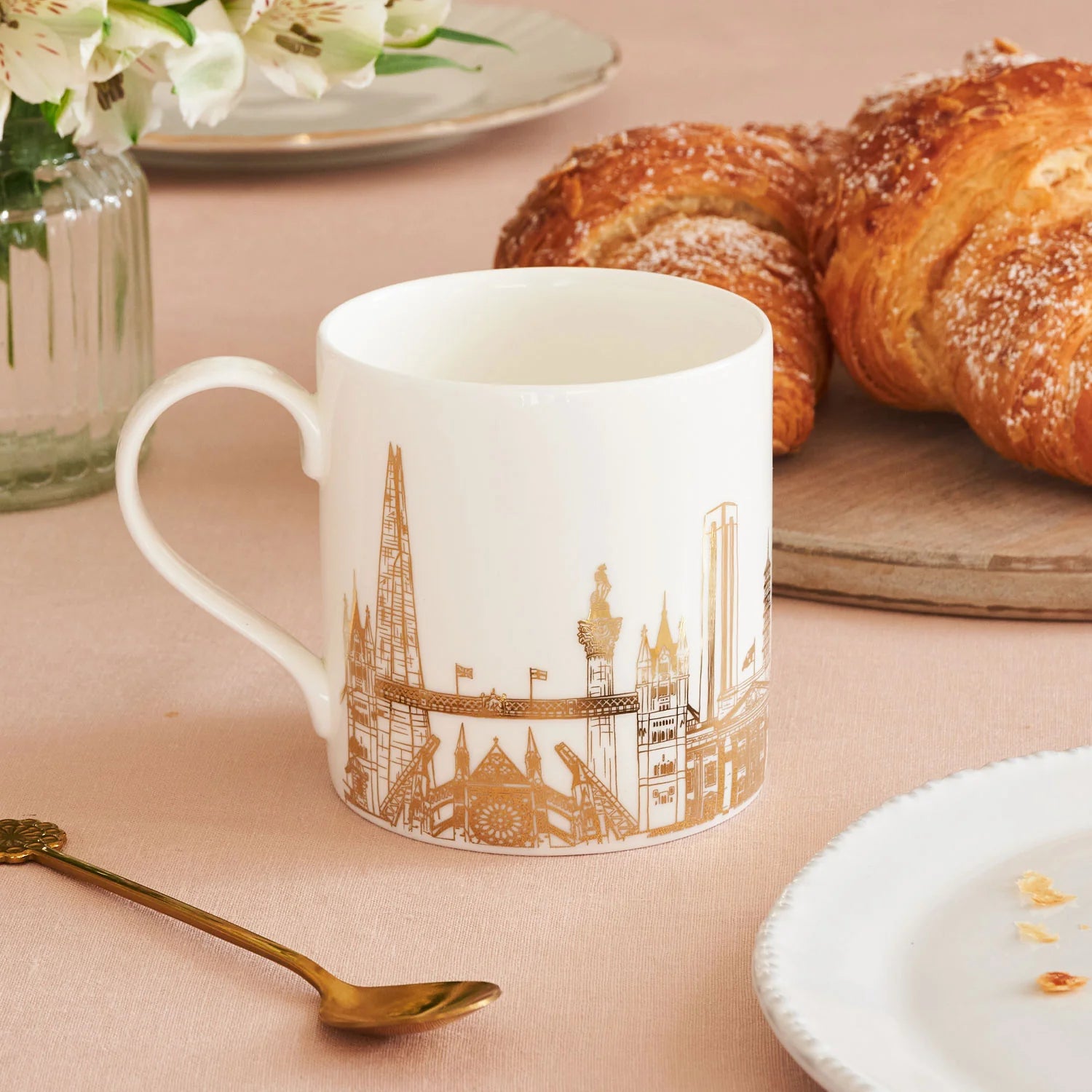 Victoria Eggs London Rooftops Mug 2